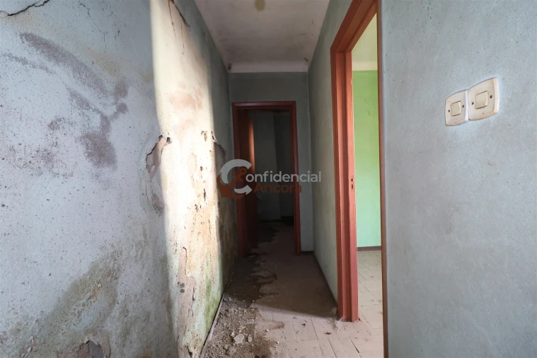 Moradia T2 para Venda em Folgosinho Foto 9