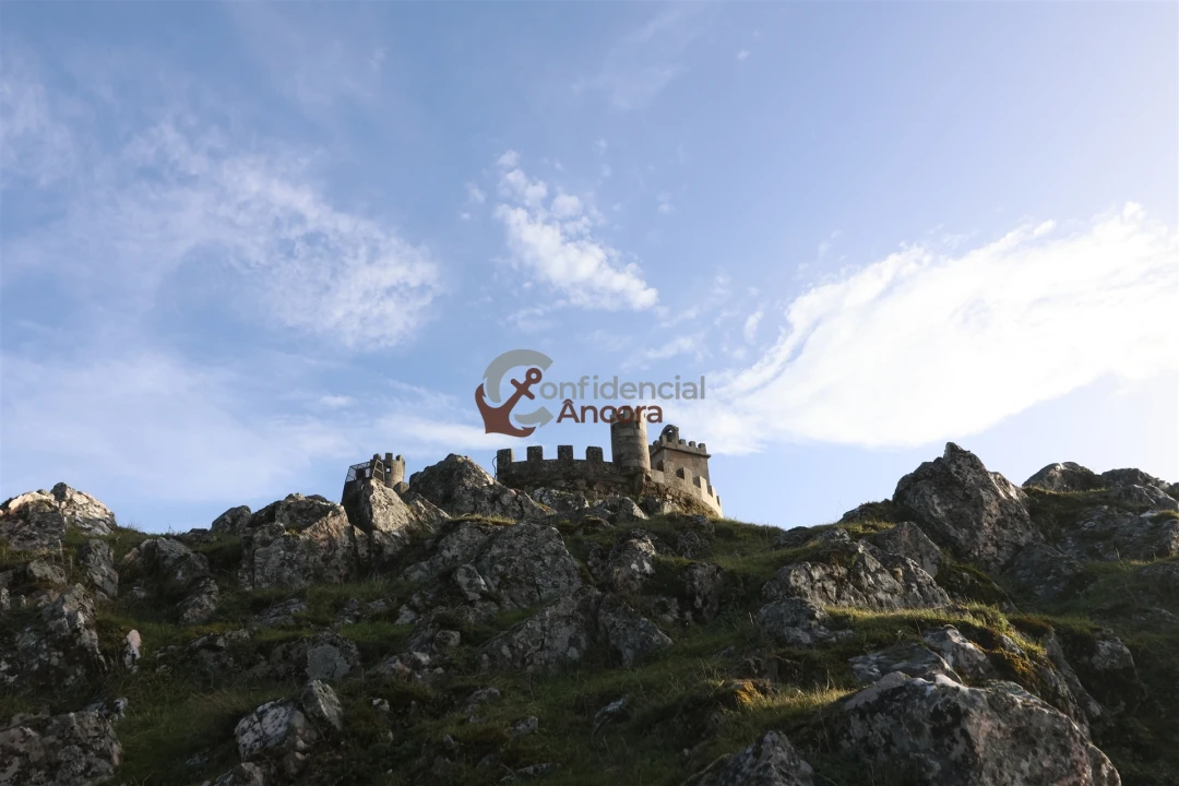 Moradia T2 para Venda em Folgosinho Foto 14