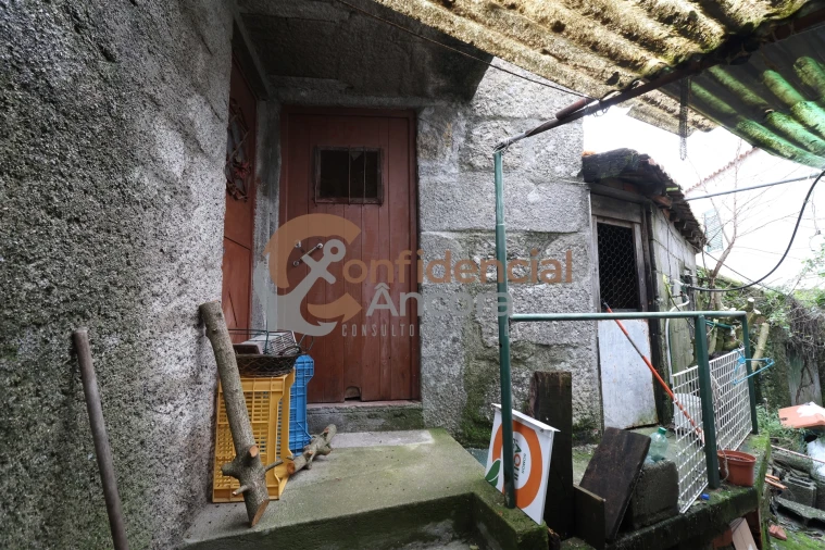 Moradia T0 para Venda em Nespereira Foto 3