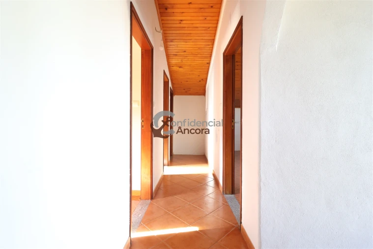Apartamento T2 para Venda em Melo e Nabais Foto 5