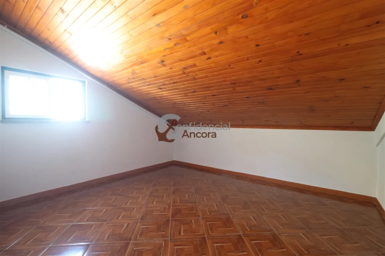 Apartamento T2 para Venda em Melo e Nabais Foto 3