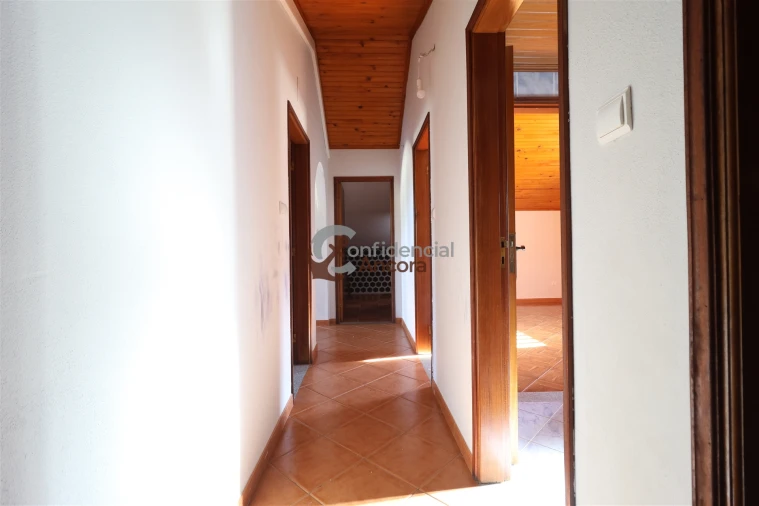 Apartamento T2 para Venda em Melo e Nabais Foto 9