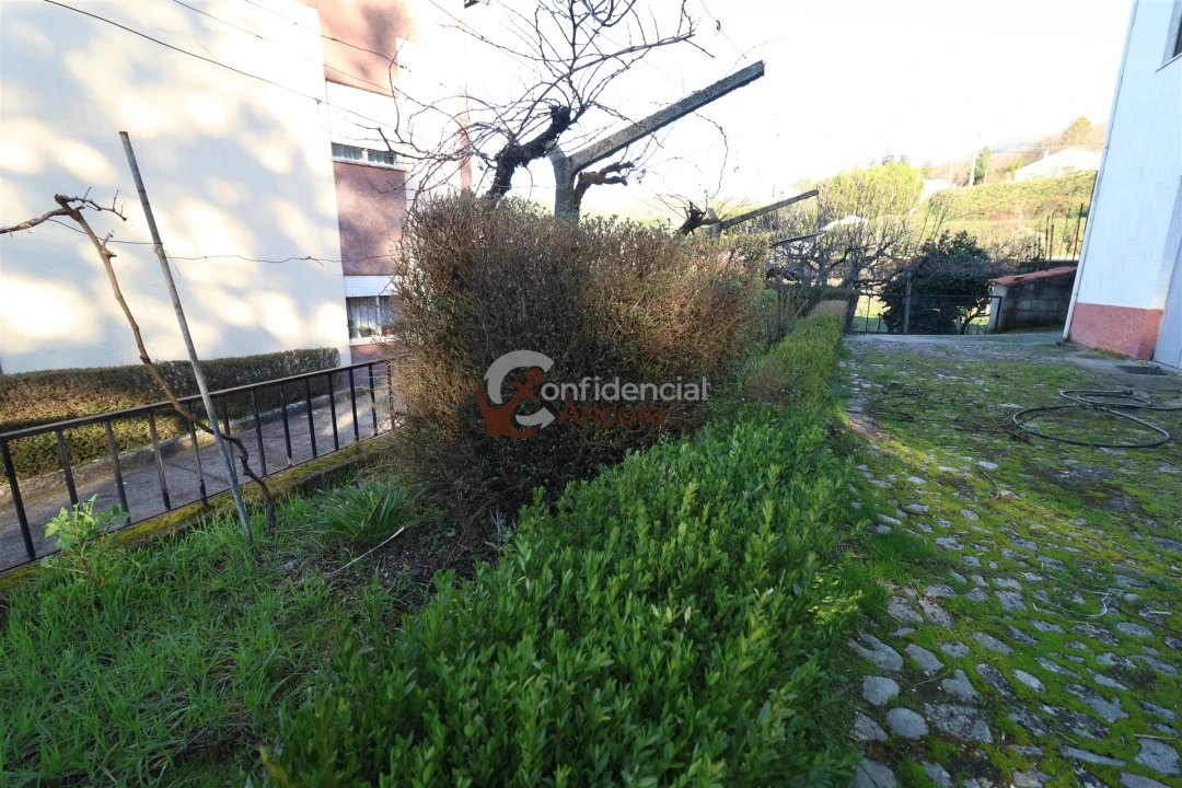 Moradia T3 para Venda em Gouveia (São Pedro e São Julião) Foto 22