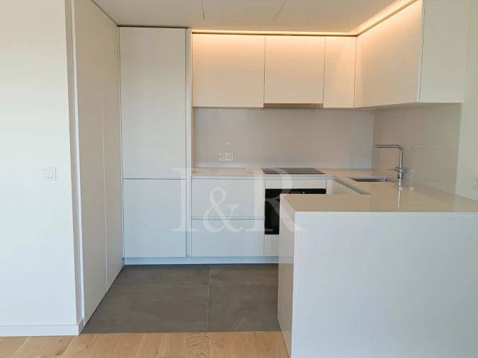 Apartamento T1 para Arrendamento em Avenidas Novas Foto 4
