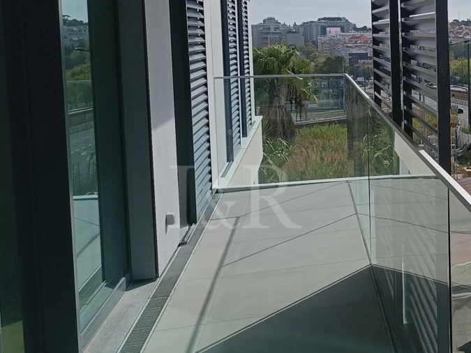 Apartamento T1 para Arrendamento em Avenidas Novas Foto 9