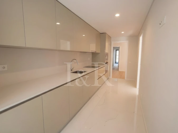 Apartamento T3 para Venda em Algés, Linda-A-Velha e Cruz Quebrada-Dafundo Foto 9