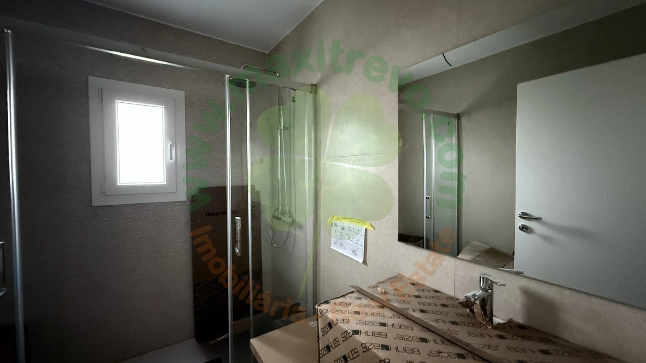 Moradia T4 para Venda em Fernao Ferro Foto 15