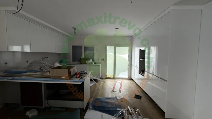 Moradia T4 para Venda em Fernao Ferro Foto 4