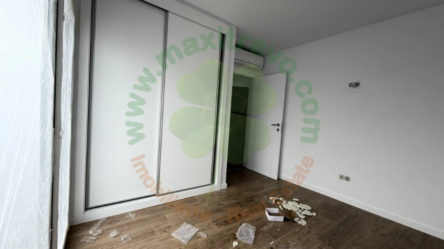 Moradia T4 para Venda em Fernao Ferro Foto 9