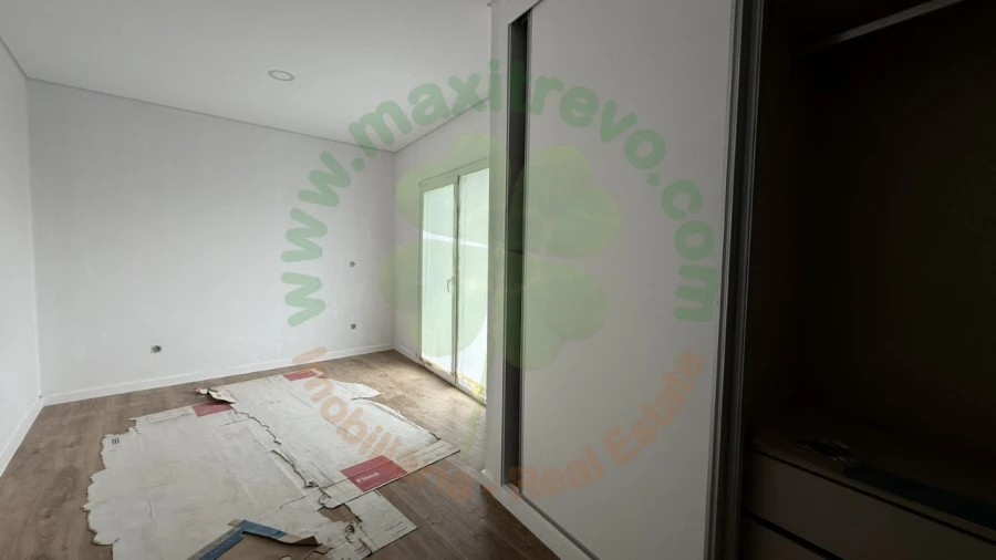 Moradia T4 para Venda em Fernao Ferro Foto 12