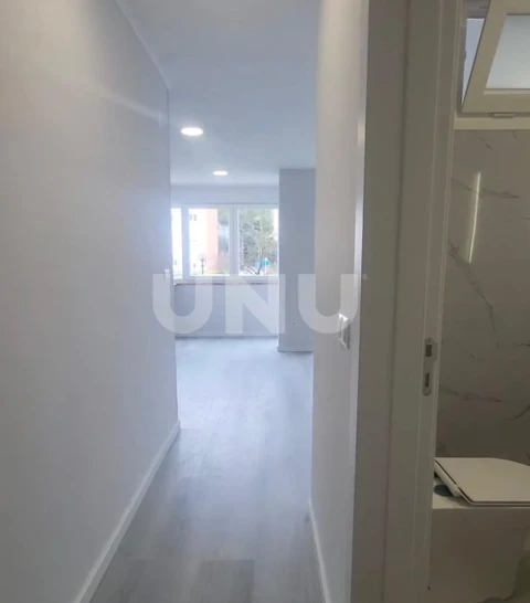 Apartamento T2 para Venda em Oeiras e São Julião da Barra, Paço de Arcos e Caxias