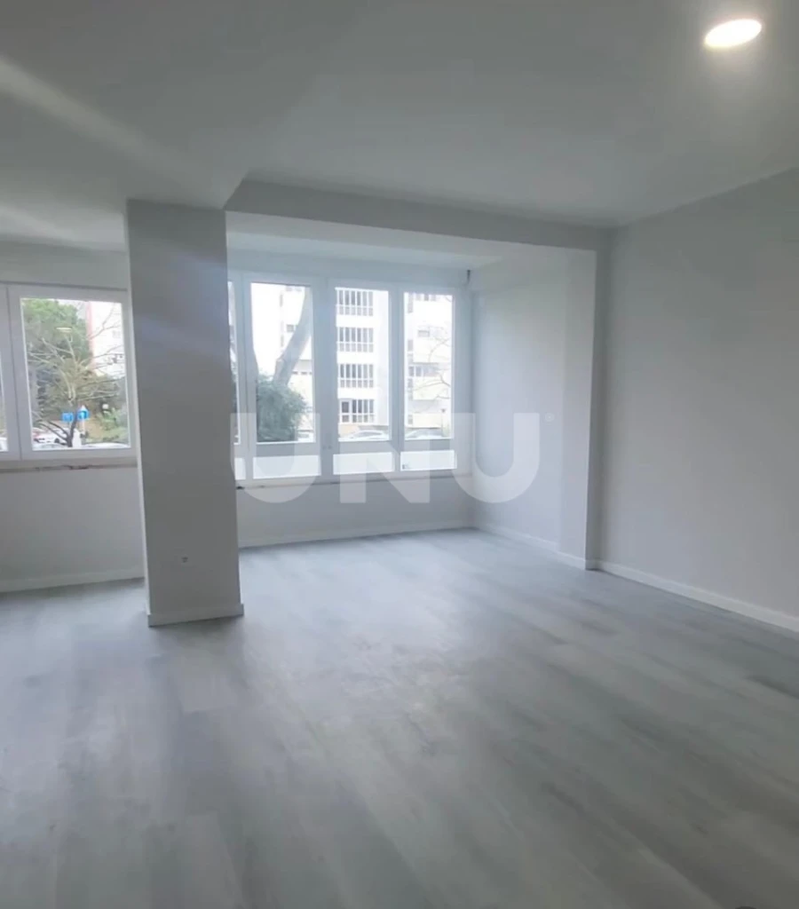 Apartamento T2 para Venda em Oeiras e São Julião da Barra, Paço de Arcos e Caxias Foto 3