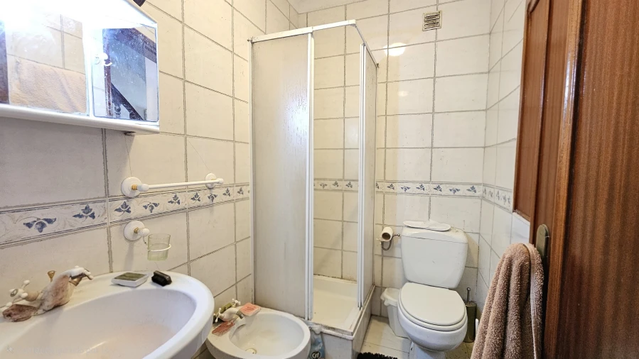 Moradia T3 para Venda em Atouguia da Baleia Foto 5