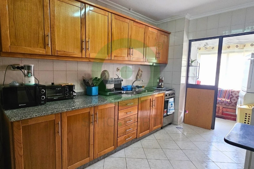 Apartamento T1 para Venda em Santa Maria Maior Foto 3