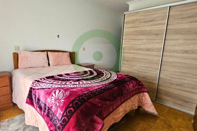 Apartamento T1 para Venda em Santa Maria Maior Foto 8