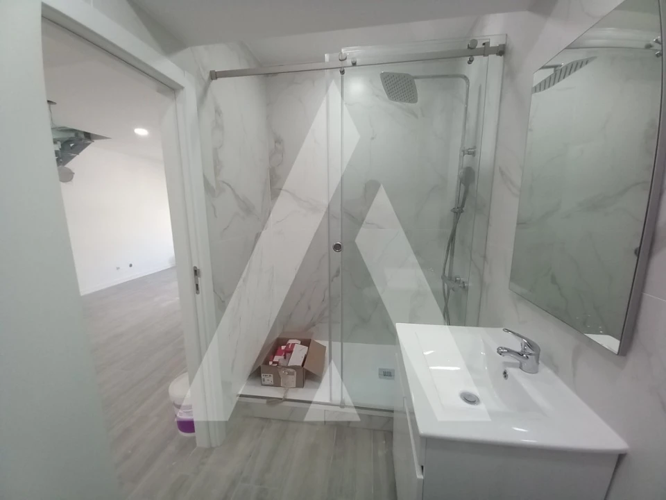 Apartamento T3 para Venda em Costa da Caparica Foto 13