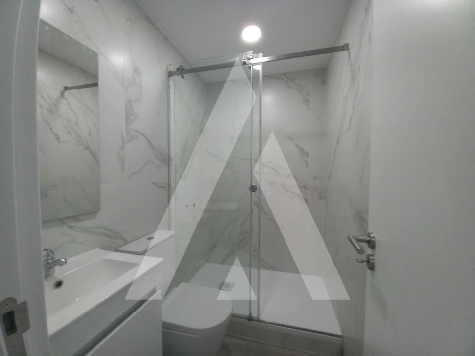 Apartamento T3 para Venda em Costa da Caparica Foto 27