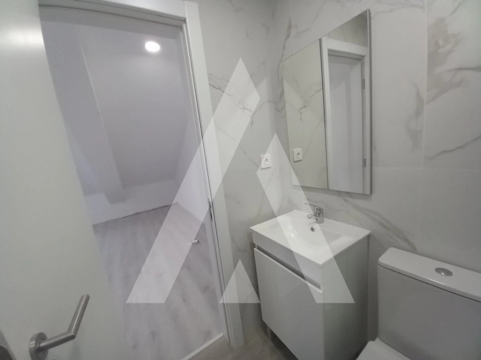 Apartamento T3 para Venda em Costa da Caparica Foto 29