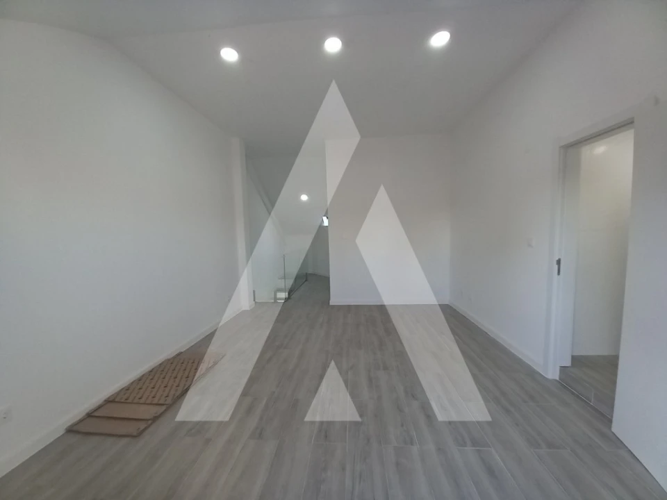 Apartamento T3 para Venda em Costa da Caparica Foto 33