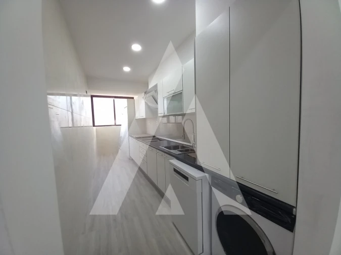 Apartamento T3 para Venda em Costa da Caparica Foto 5