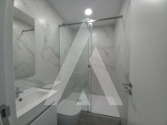 Apartamento T3 para Venda em Costa da Caparica Foto 27