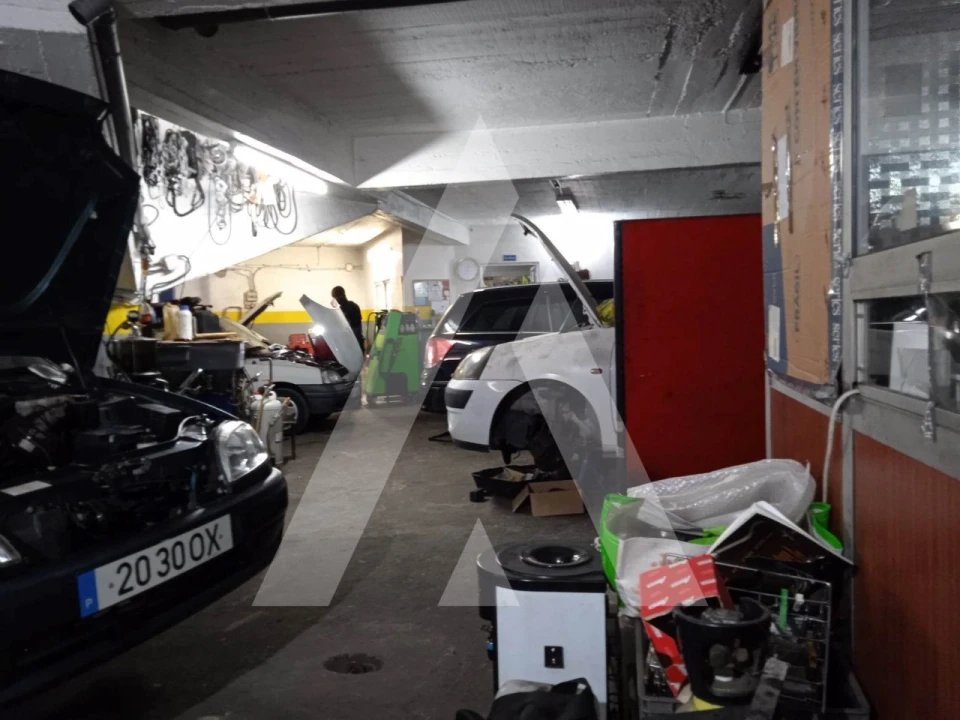 Garagem para Venda em Seixal, Arrentela e Aldeia de Paio Pires Foto 16
