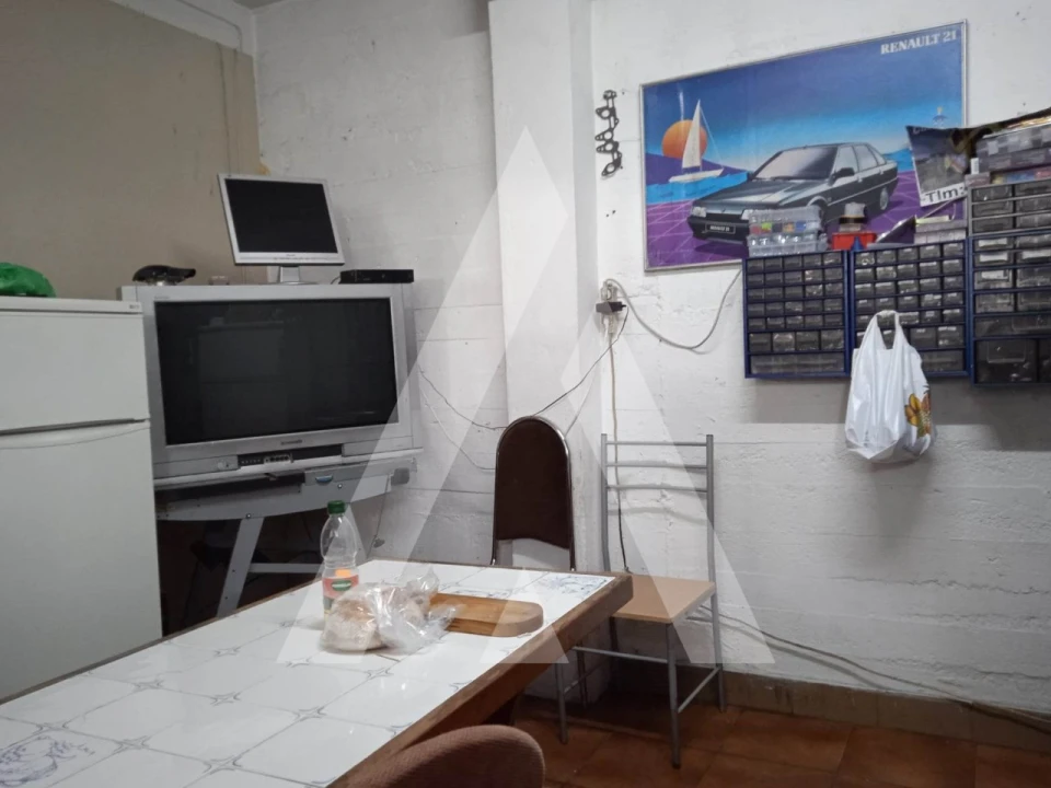 Garagem para Venda em Seixal, Arrentela e Aldeia de Paio Pires Foto 18