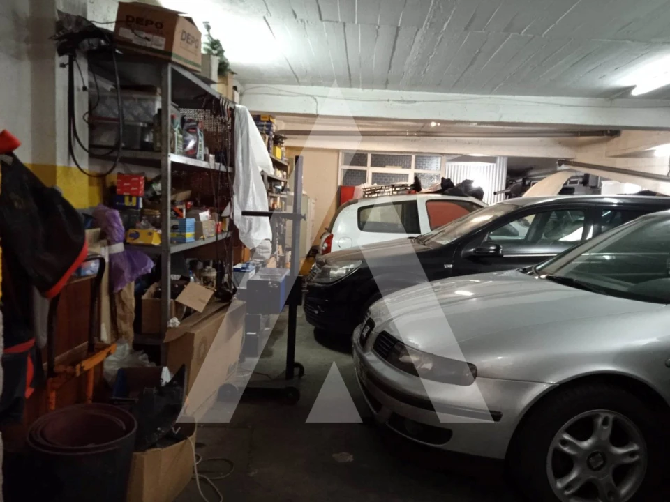 Garagem para Venda em Seixal, Arrentela e Aldeia de Paio Pires Foto 20