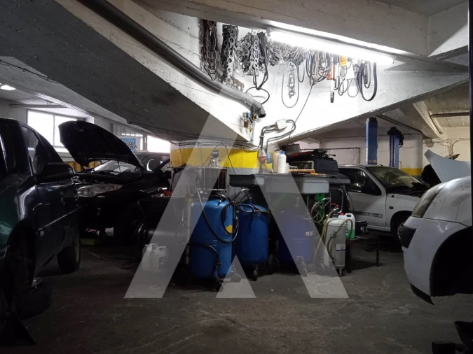 Garagem para Venda em Seixal, Arrentela e Aldeia de Paio Pires Foto 13