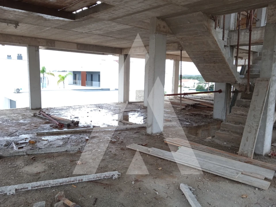 Moradia T4 para Venda em Corroios Foto 13