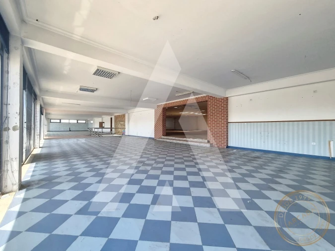 Armazém para Venda em Quinta do Anjo Foto 16