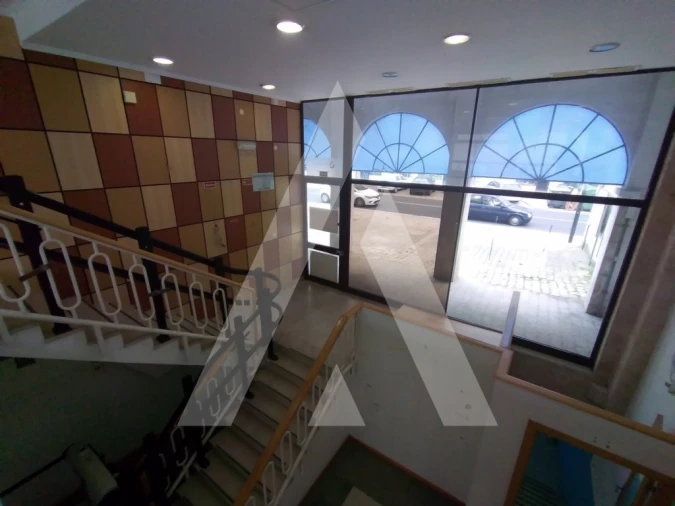 Loja para Venda em Alto do Seixalinho, Santo André e Verderena Foto 10