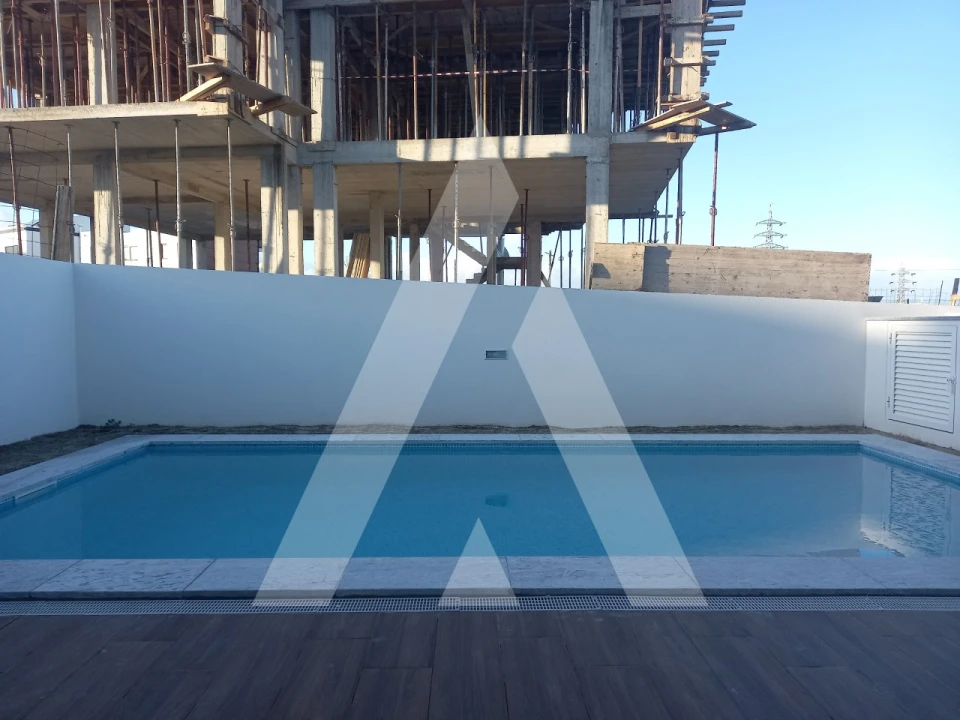 Moradia T5 para Venda em Charneca de Caparica e Sobreda Foto 27