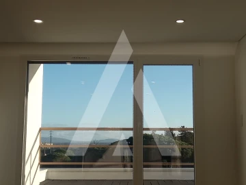 Moradia T5 para Venda em Charneca de Caparica e Sobreda