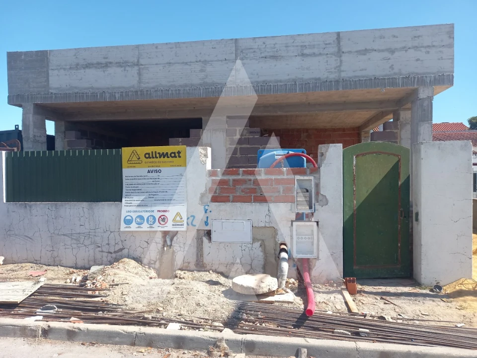 Moradia T4 para Venda em Fernao Ferro Foto 7