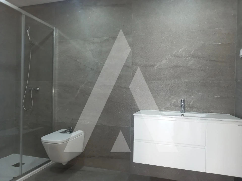 Moradia T4 para Venda em Fernao Ferro Foto 19