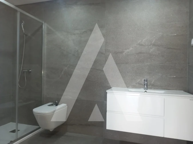 Moradia T4 para Venda em Fernao Ferro Foto 19