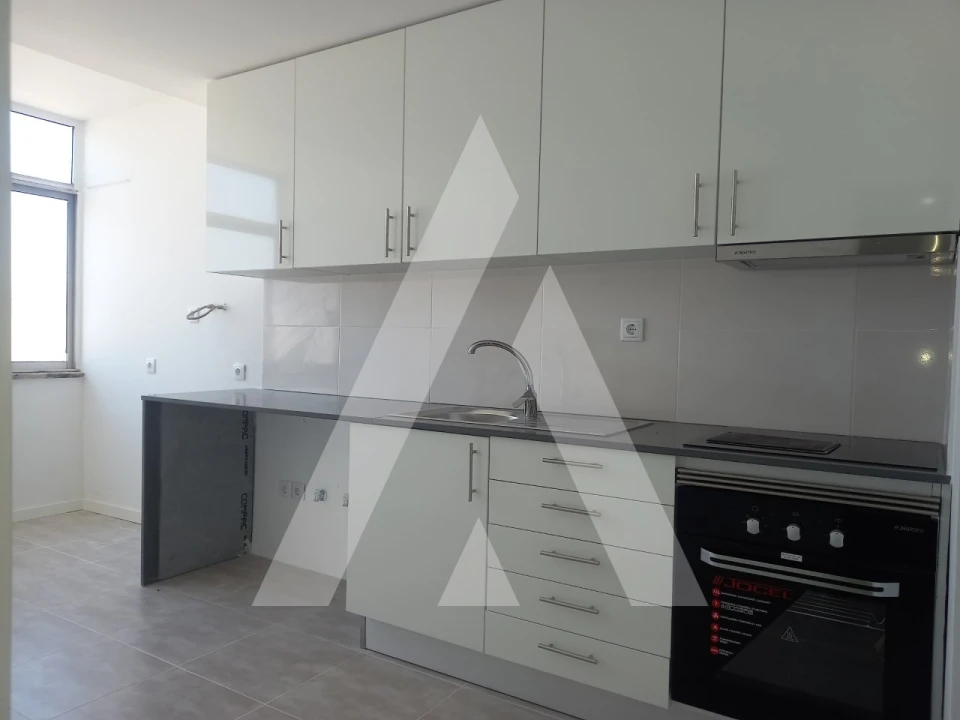 Apartamento T3 para Venda em Amora Foto 11