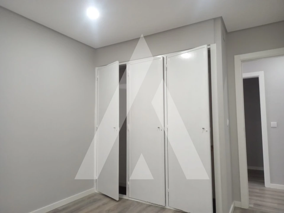 Apartamento T3 para Venda em Amora Foto 13