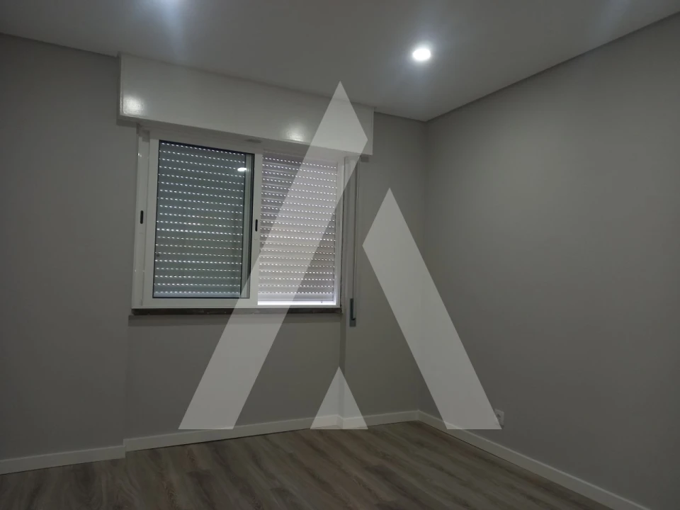 Apartamento T3 para Venda em Amora Foto 14