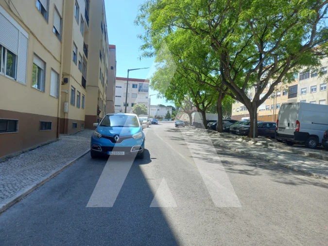 Apartamento T3 para Venda em Amora Foto 2