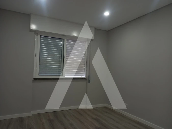 Apartamento T3 para Venda em Amora Foto 14