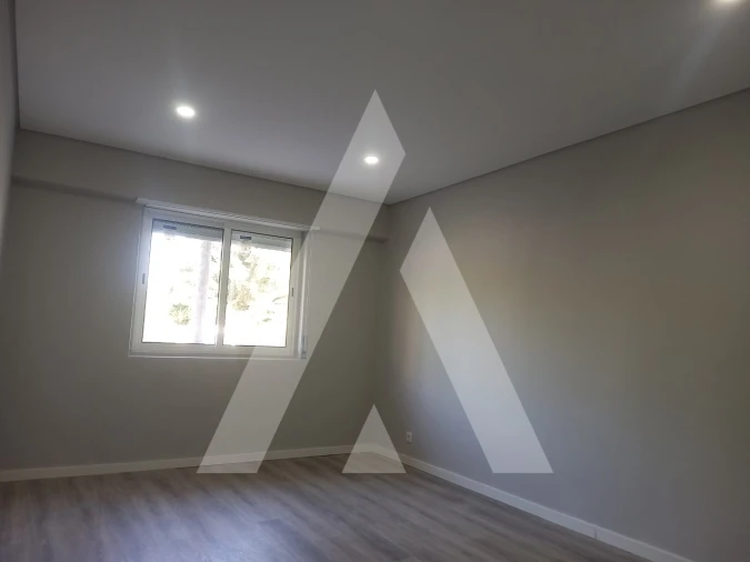 Apartamento T3 para Venda em Amora Foto 8