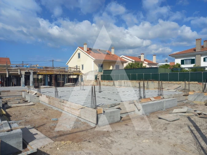 Moradia T4 para Venda em Fernao Ferro Foto 6