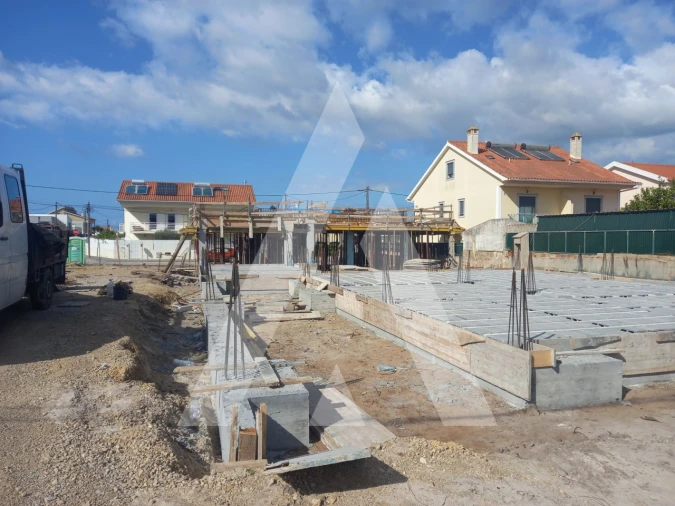 Moradia T4 para Venda em Fernao Ferro Foto 7