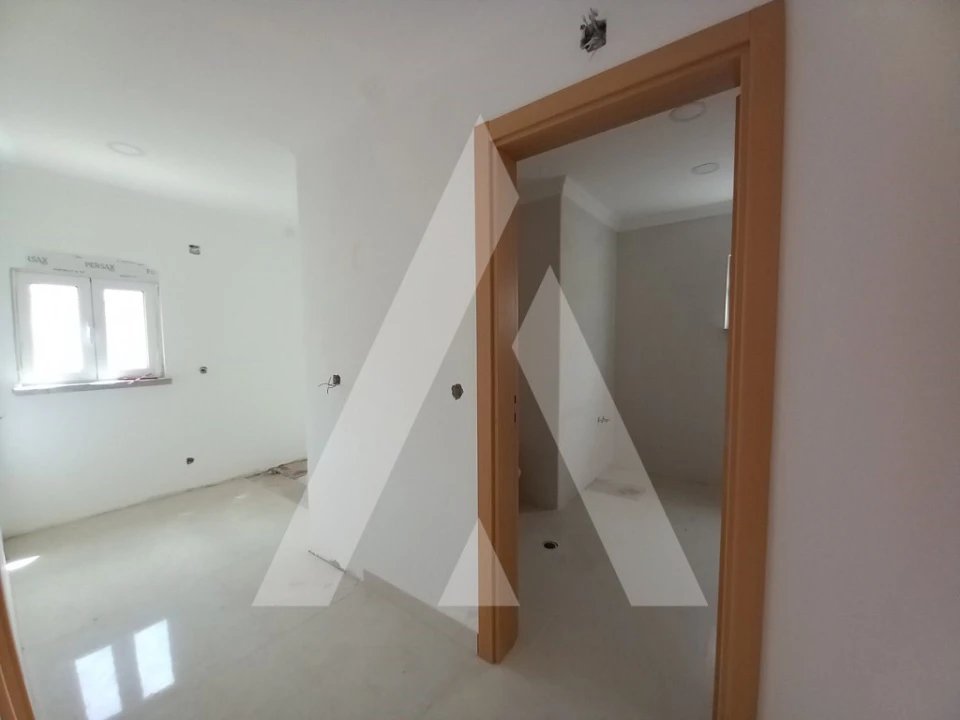 Moradia T3 para Venda em Corroios Foto 28