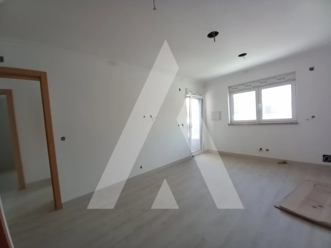 Moradia T3 para Venda em Corroios Foto 24