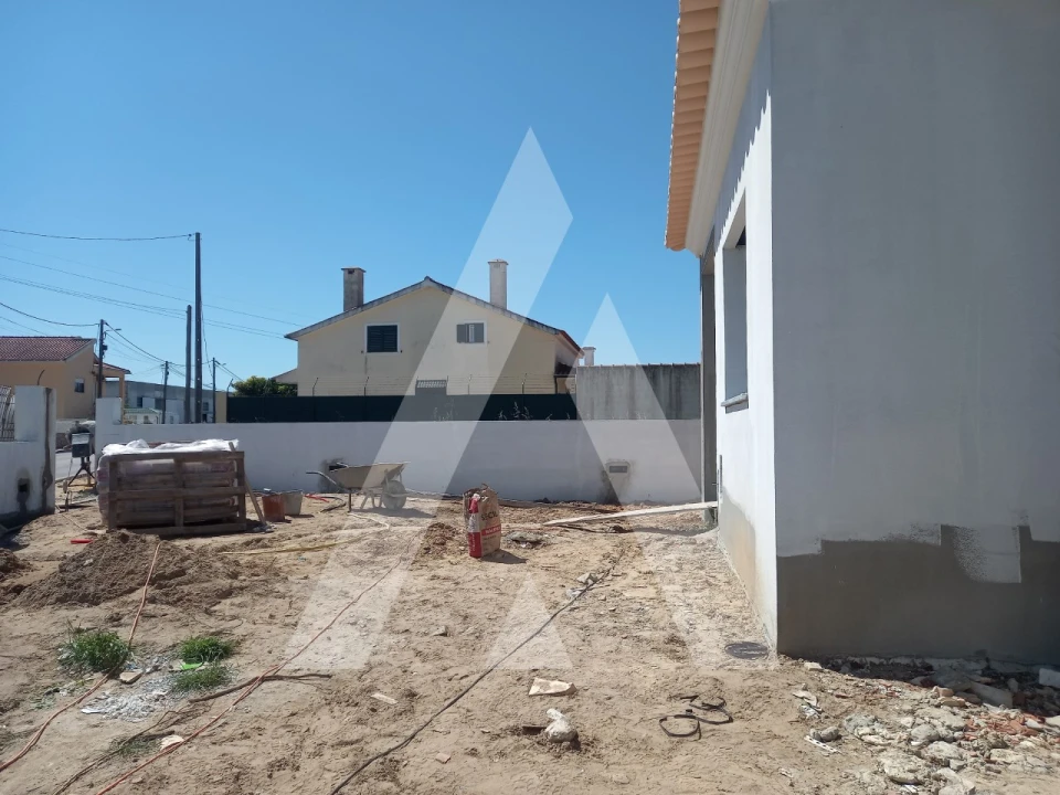 Moradia T4 para Venda em Fernao Ferro Foto 32