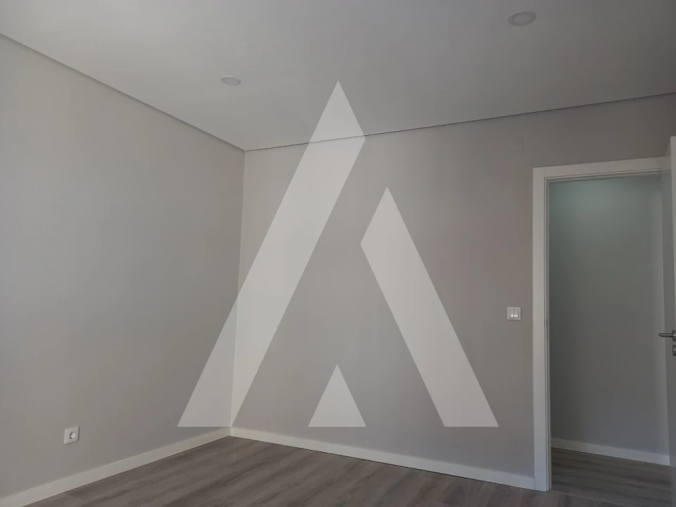 Apartamento T2 para Venda em Seixal, Arrentela e Aldeia de Paio Pires Foto 12