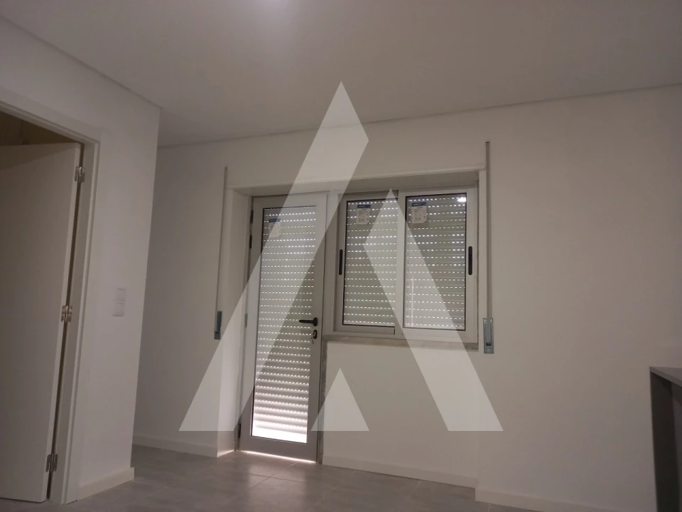 Apartamento T2 para Venda em Seixal, Arrentela e Aldeia de Paio Pires Foto 15